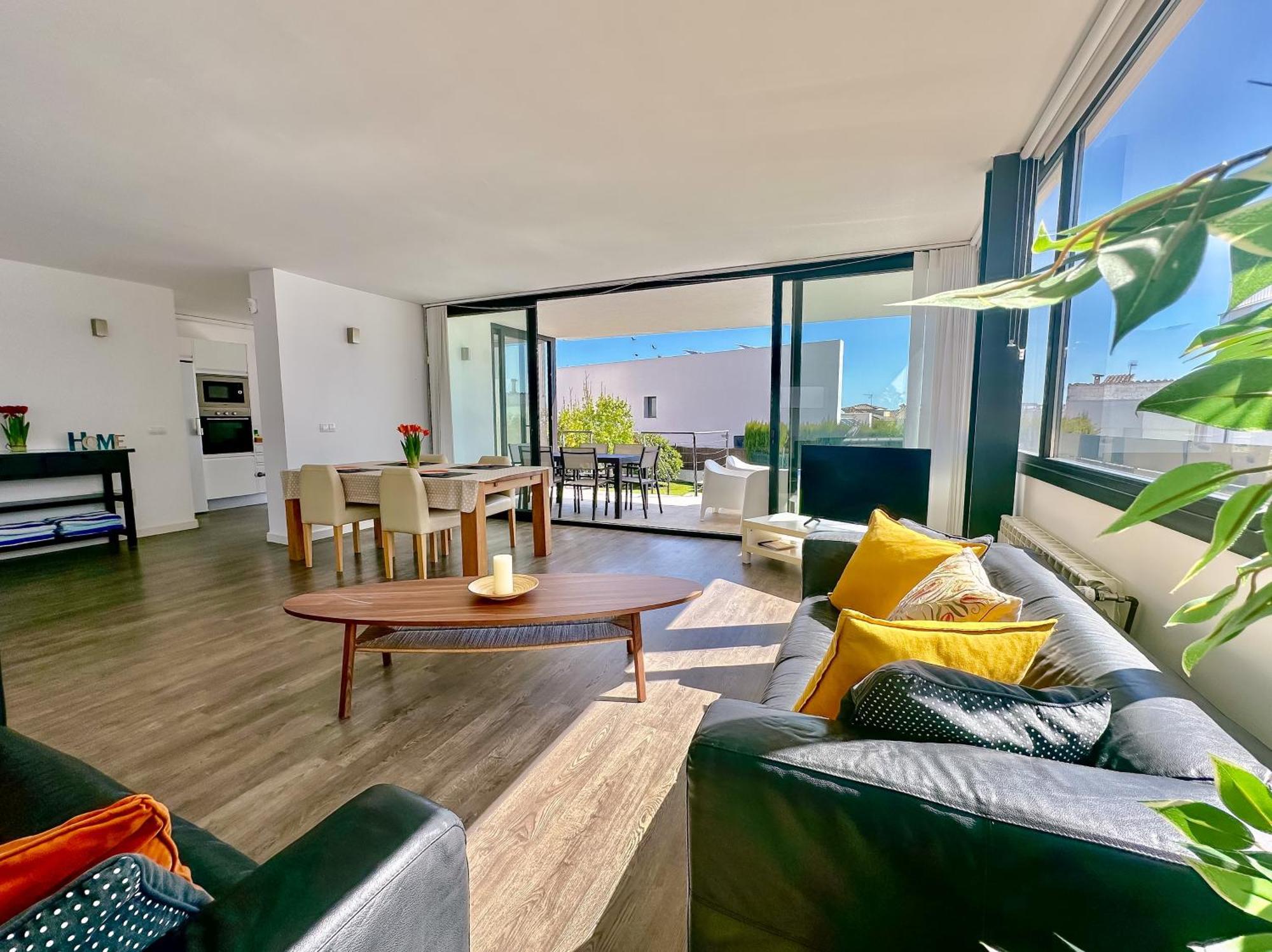 Moderna Con Piscina En * Palma